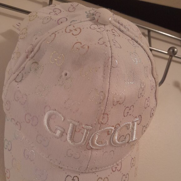Authentic white Gucci monogram hat/cap. - Picture 6 of 11